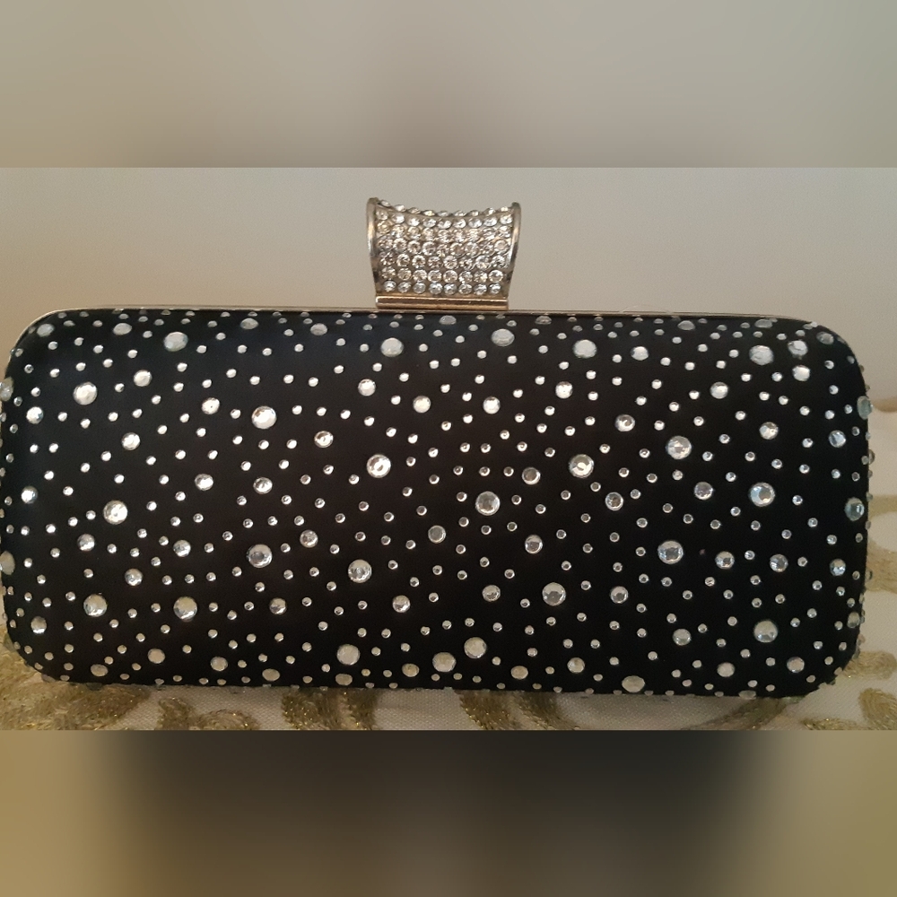 New (Flawed) Elegant Black and Silver Clutch Perfect For Prom Or Evenings Out